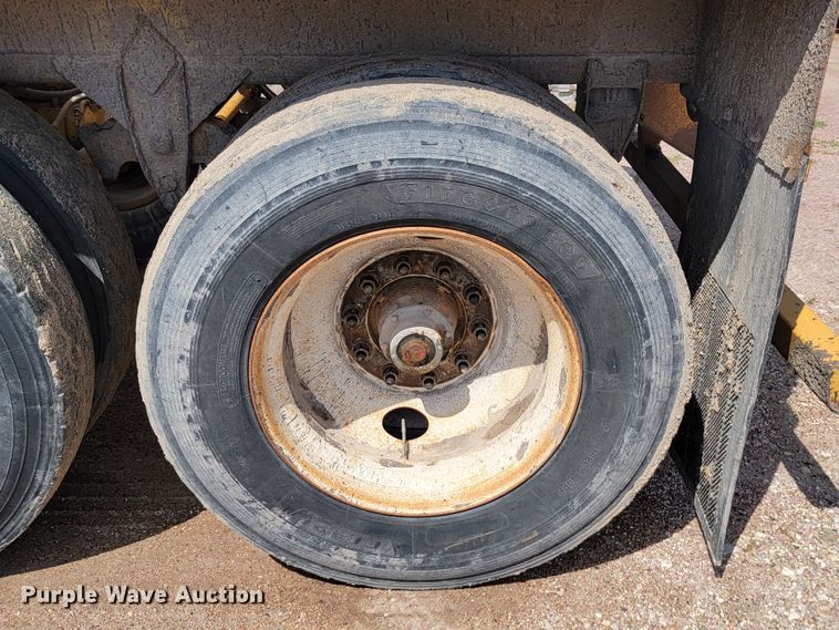 image for item LQ9047 2006 Load King 2066D-37-2  bottom dump trailer