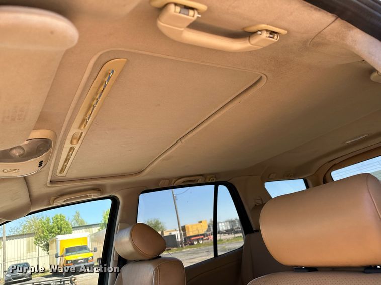 image for item LR9682 1999 Mercedes Benz ML320  SUV