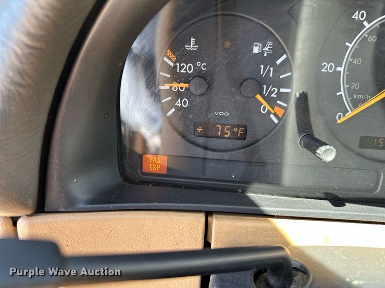 image for item LR9682 1999 Mercedes Benz ML320  SUV