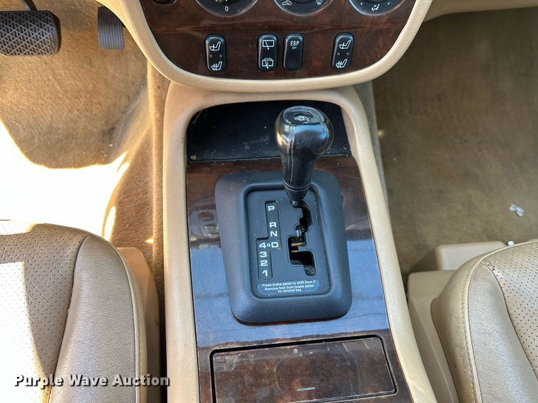 image for item LR9682 1999 Mercedes Benz ML320  SUV