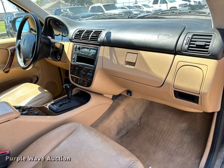 image for item LR9682 1999 Mercedes Benz ML320  SUV