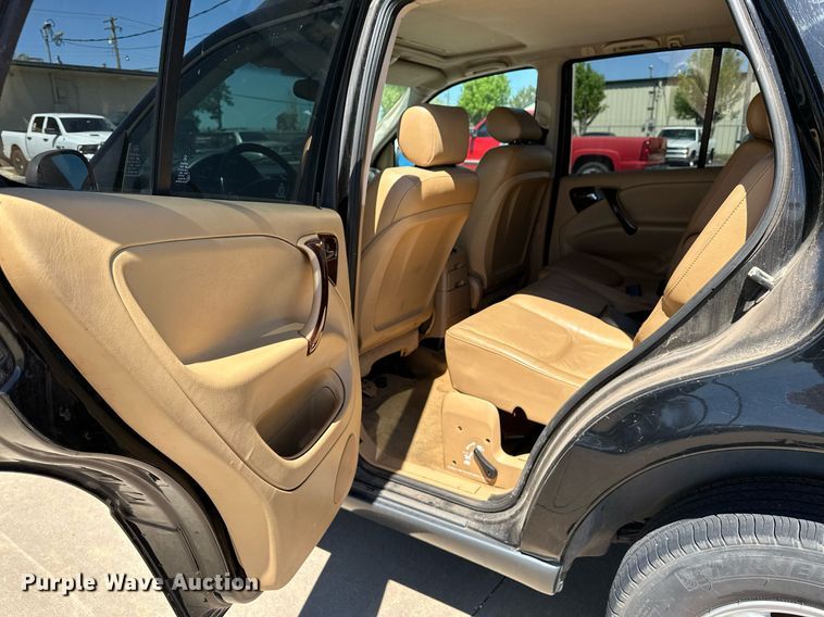 image for item LR9682 1999 Mercedes Benz ML320  SUV