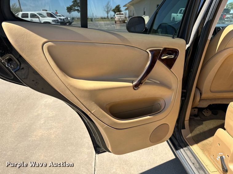 image for item LR9682 1999 Mercedes Benz ML320  SUV