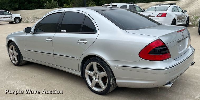 image for item LS9466 2009 Mercedes Benz E 350 4Matic