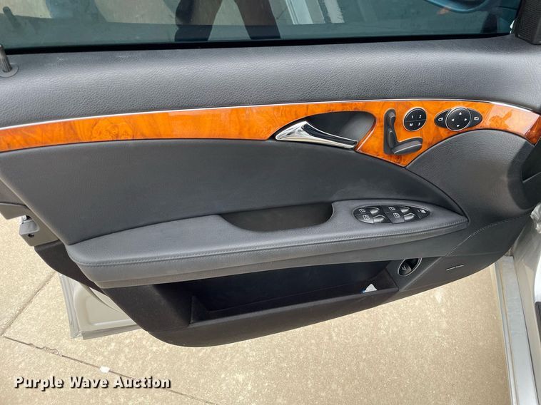 image for item LS9466 2009 Mercedes Benz E 350 4Matic