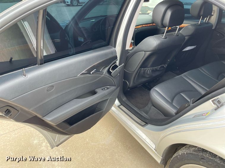 image for item LS9466 2009 Mercedes Benz E 350 4Matic