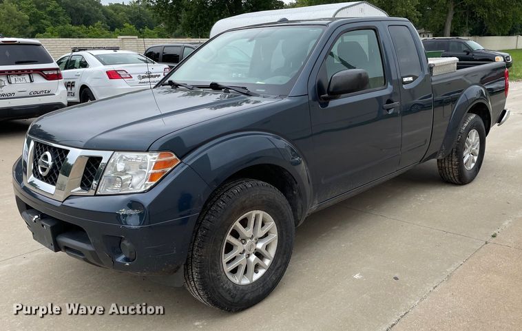 image for item LS9467 2018 Nissan Frontier SV  King Cab pickup truck