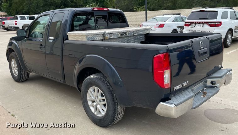 image for item LS9467 2018 Nissan Frontier SV  King Cab pickup truck