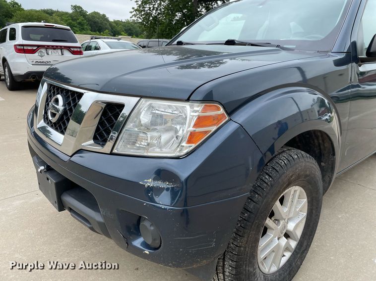 image for item LS9467 2018 Nissan Frontier SV  King Cab pickup truck