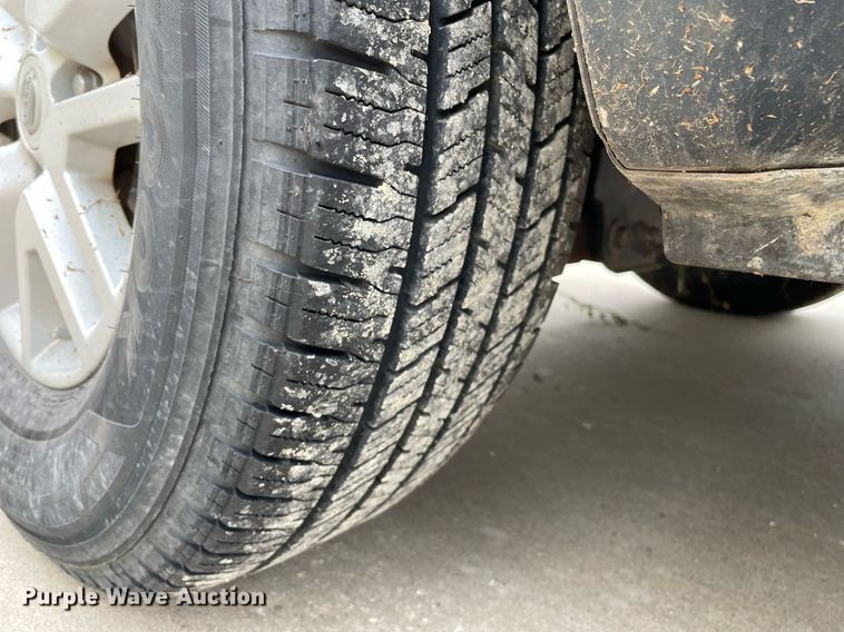 image for item LS9467 2018 Nissan Frontier SV  King Cab pickup truck