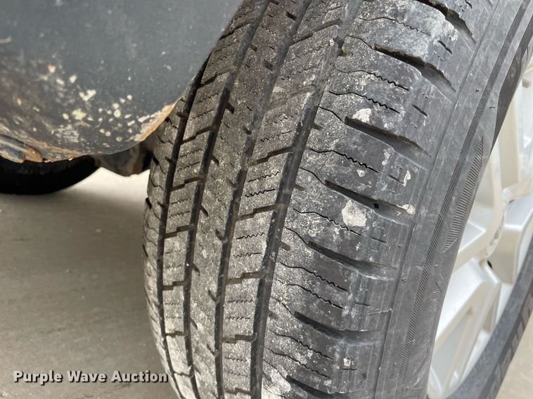 image for item LS9467 2018 Nissan Frontier SV  King Cab pickup truck