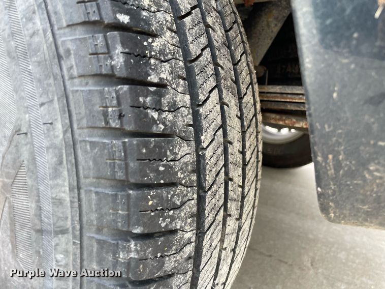 image for item LS9467 2018 Nissan Frontier SV  King Cab pickup truck