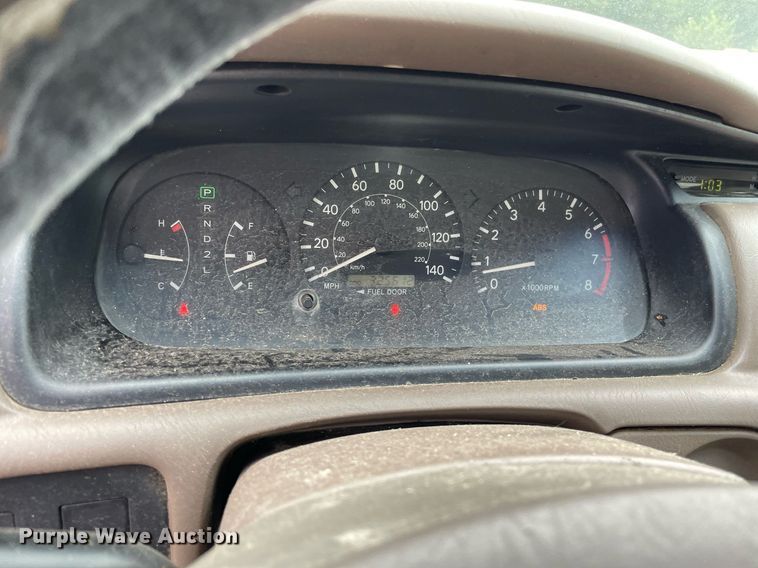 image for item LS9468 2000 Toyota Camry LE