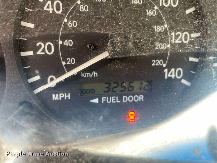 image for item LS9468 2000 Toyota Camry LE