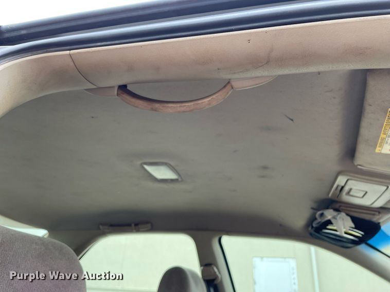 image for item LS9468 2000 Toyota Camry LE