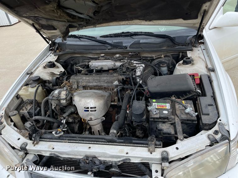 image for item LS9468 2000 Toyota Camry LE