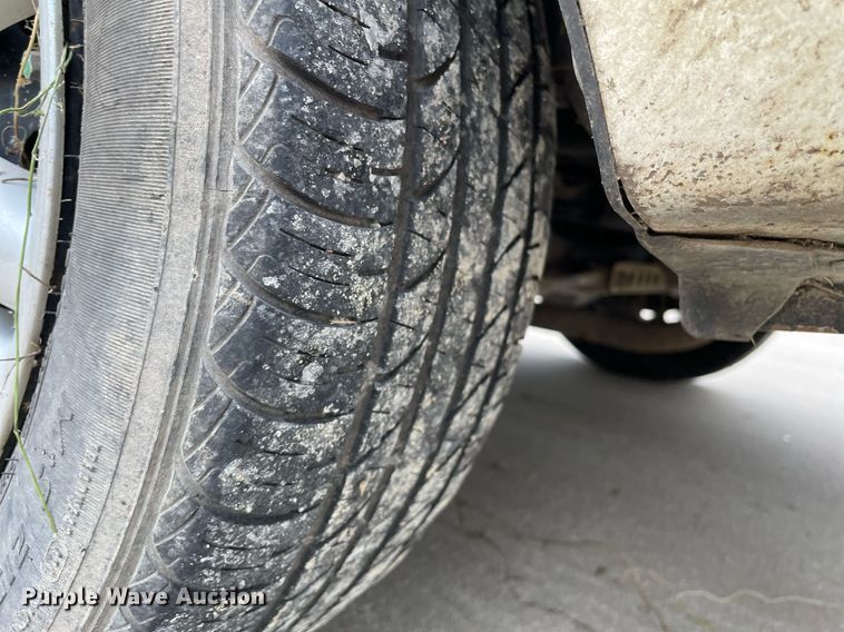 image for item LS9468 2000 Toyota Camry LE