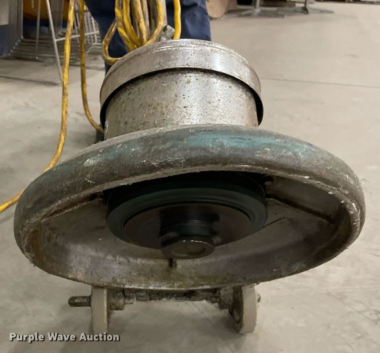 image for item LS9481 Household items