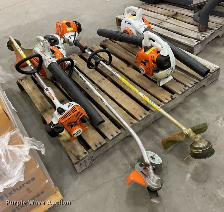 image for item LS9483 Lawn and garden equipment