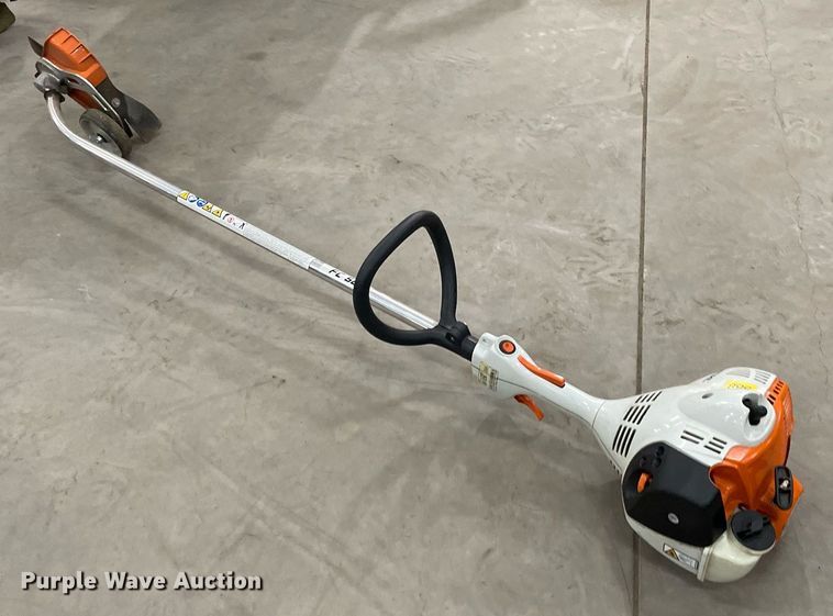 image for item LS9483 Lawn and garden equipment