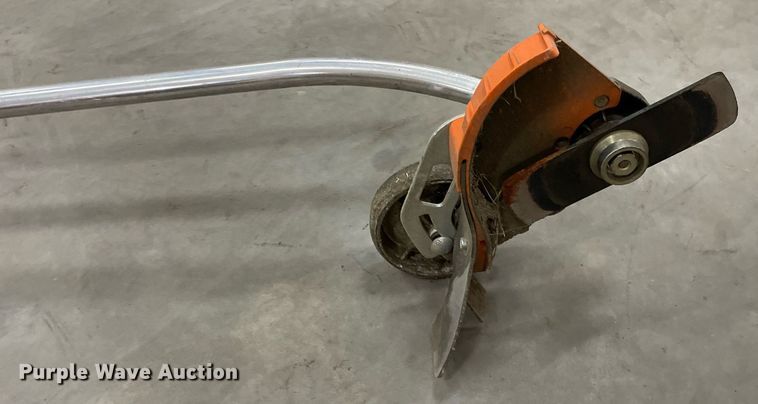 image for item LS9483 Lawn and garden equipment