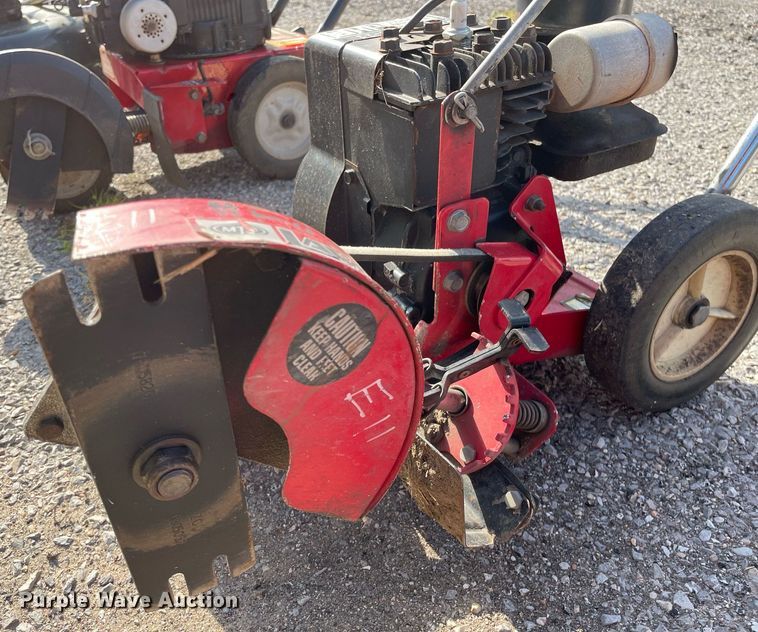 image for item LS9492 Lawn equipment