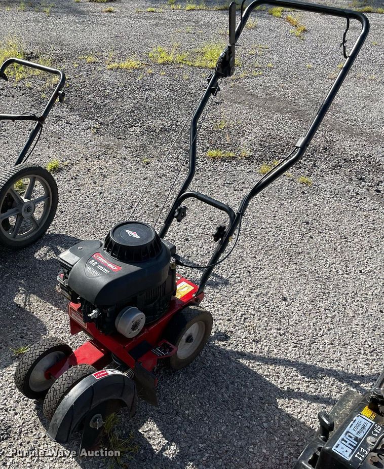 image for item LS9492 Lawn equipment