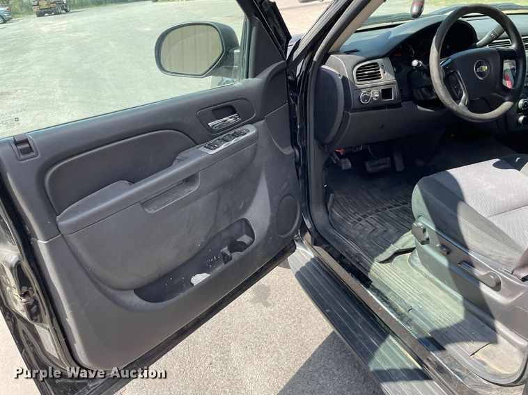 image for item LS9498 2013 Chevrolet Tahoe Police  SUV