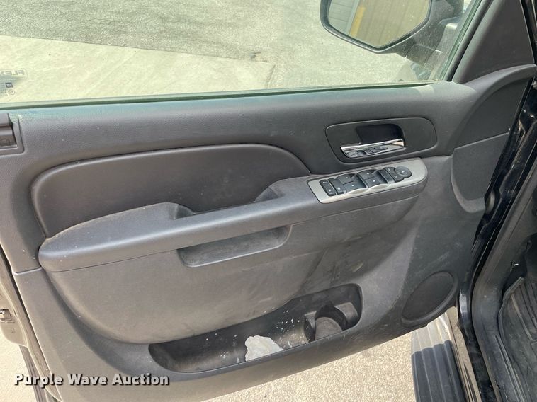 image for item LS9498 2013 Chevrolet Tahoe Police  SUV