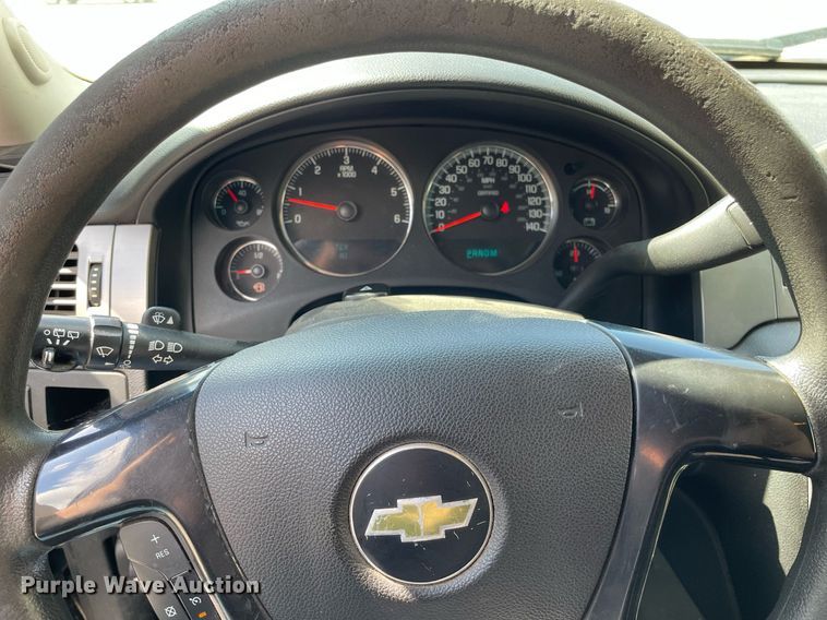 image for item LS9498 2013 Chevrolet Tahoe Police  SUV