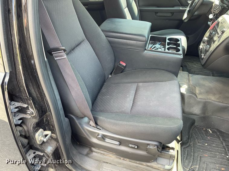 image for item LS9498 2013 Chevrolet Tahoe Police  SUV