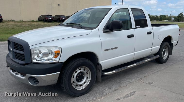 image for item LS9499 2007 Dodge Ram 1500  Quad Cab pickup truck