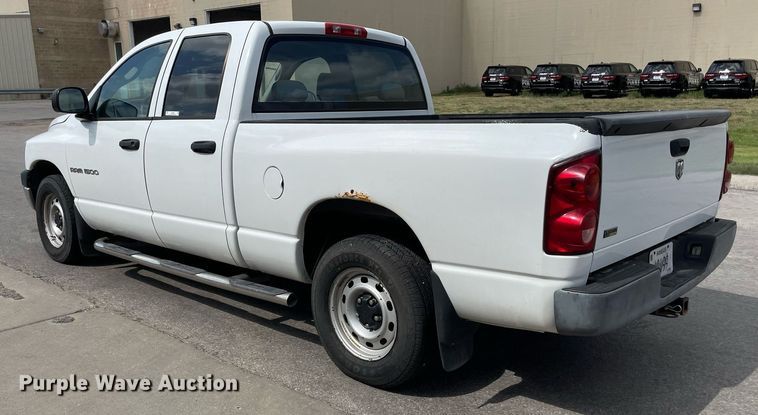image for item LS9499 2007 Dodge Ram 1500  Quad Cab pickup truck
