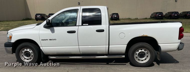 image for item LS9499 2007 Dodge Ram 1500  Quad Cab pickup truck