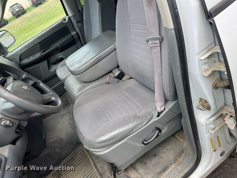 image for item LS9499 2007 Dodge Ram 1500  Quad Cab pickup truck