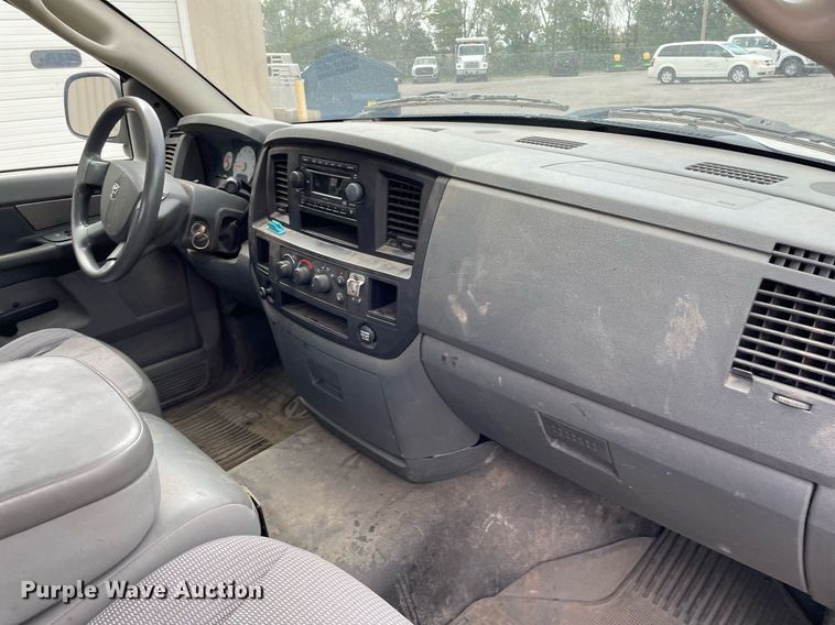 image for item LS9499 2007 Dodge Ram 1500  Quad Cab pickup truck