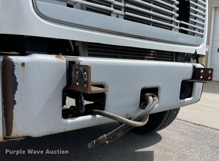 image for item LS9500 2003 Freightliner FL80  dump truck