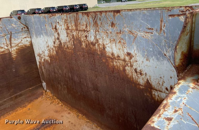 image for item LS9500 2003 Freightliner FL80  dump truck