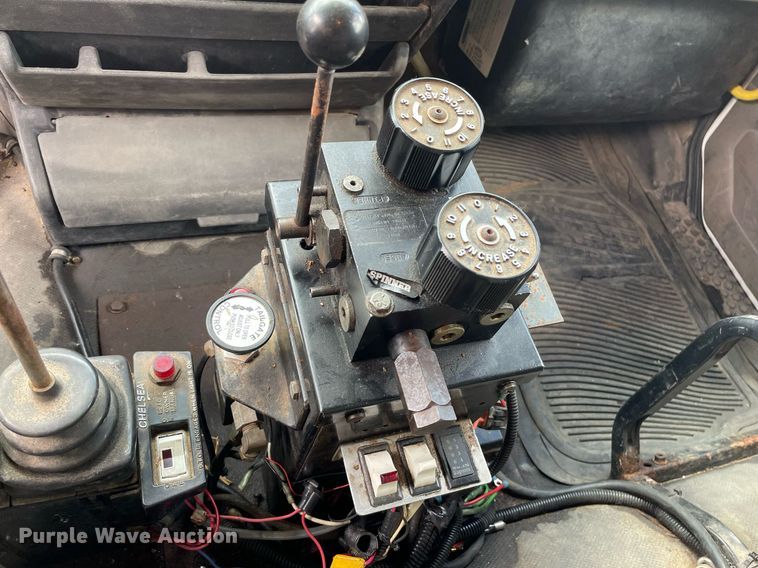 image for item LS9500 2003 Freightliner FL80  dump truck