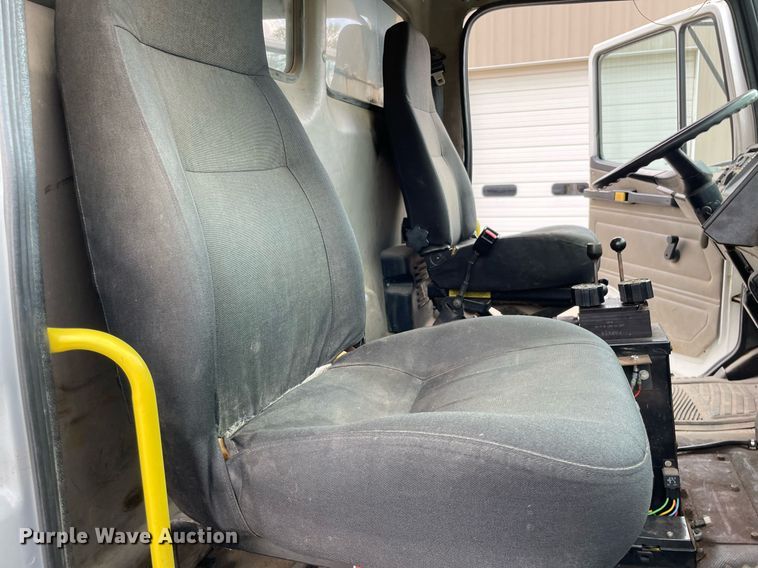 image for item LS9500 2003 Freightliner FL80  dump truck