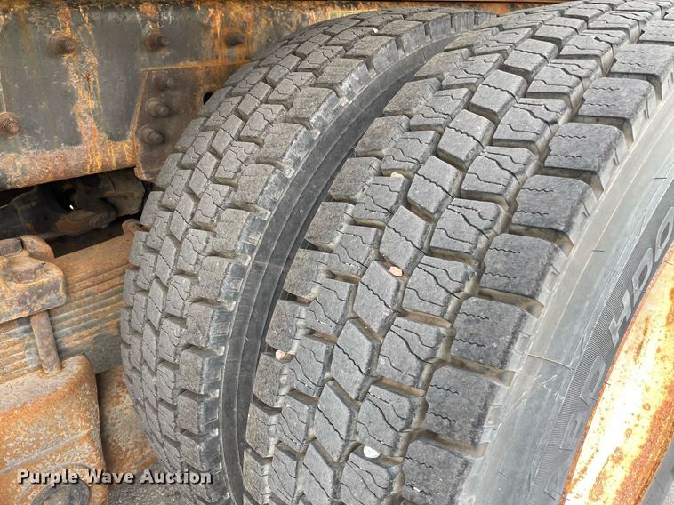 image for item LS9500 2003 Freightliner FL80  dump truck