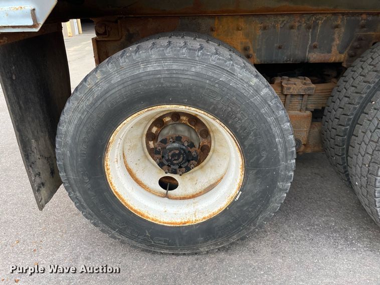 image for item LS9500 2003 Freightliner FL80  dump truck