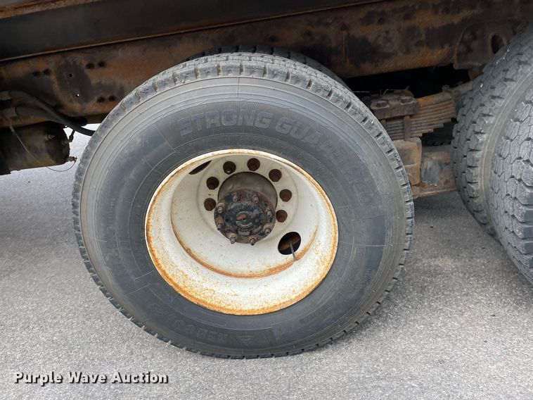 image for item LS9500 2003 Freightliner FL80  dump truck