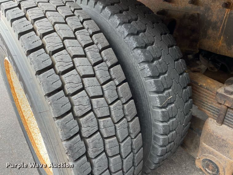 image for item LS9500 2003 Freightliner FL80  dump truck