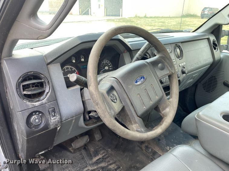 image for item LS9501 2015 Ford F250 Super Duty  pickup truck