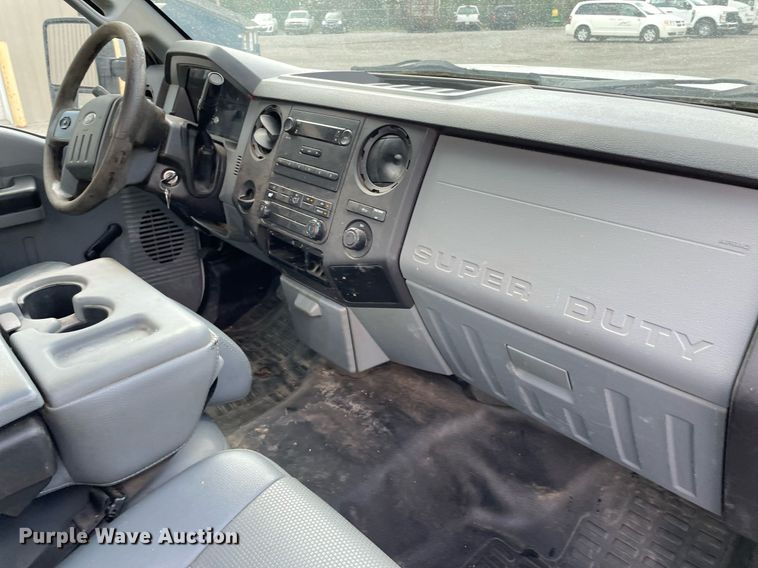 image for item LS9501 2015 Ford F250 Super Duty  pickup truck