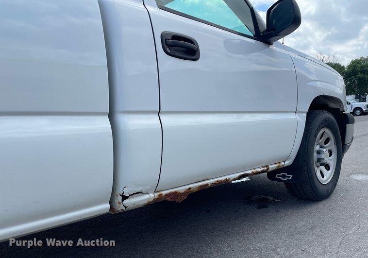 image for item LS9503 2005 Chevrolet Silverado 1500  pickup truck