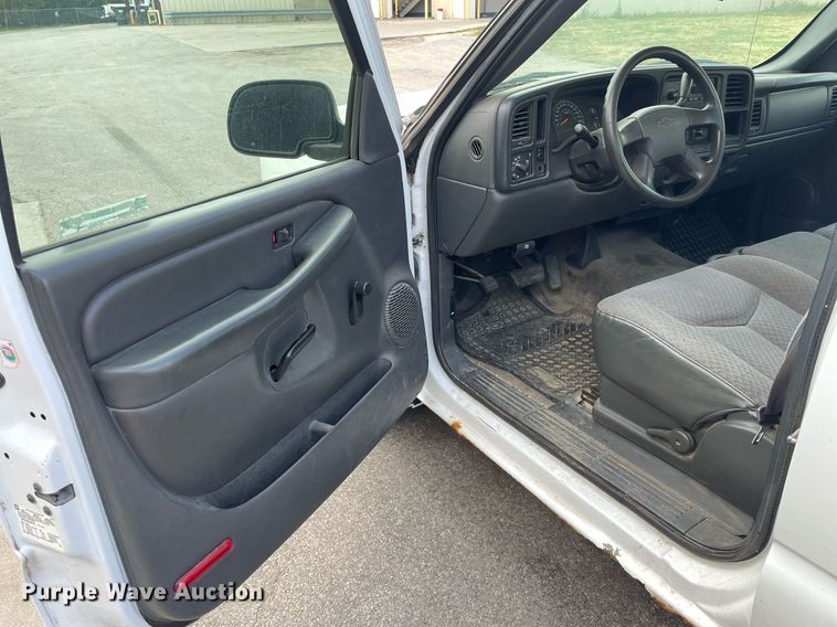 image for item LS9503 2005 Chevrolet Silverado 1500  pickup truck