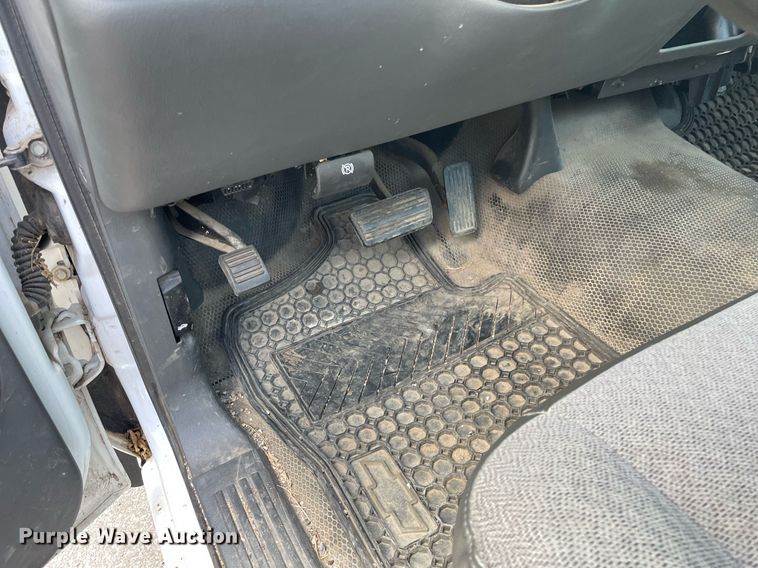 image for item LS9503 2005 Chevrolet Silverado 1500  pickup truck