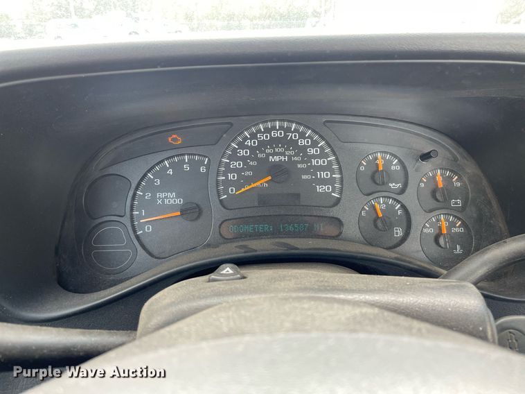 image for item LS9503 2005 Chevrolet Silverado 1500  pickup truck